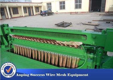 China 220V Welded Wire Mesh Machine For Construction Industry Poultry Agriculture supplier