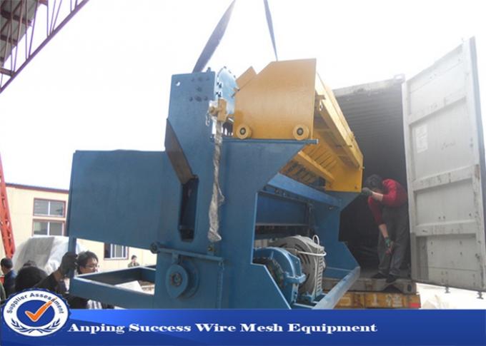 Reinforcing Bar Wire Fence Machine / Crimped Wire Mesh Machine Customized Color