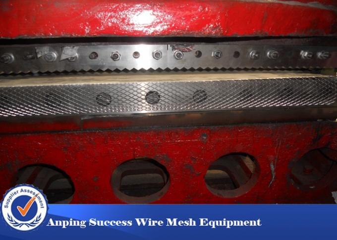 High Efficiency Expanded Metal Mesh Making Machine Advanced Design 1m Width