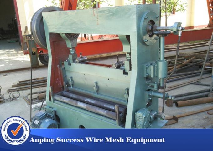 High Speed Expanded Metal Machine No Waste Production 70 Times / Min