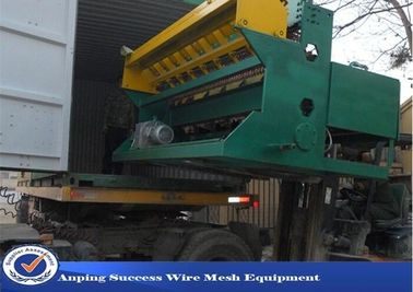 China Reinforcing Bar Wire Fence Machine / Crimped Wire Mesh Machine Customized Color supplier