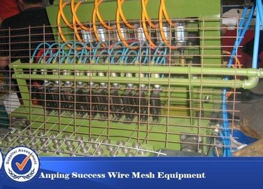 Auto Control Crimped Wire Mesh Machine For Filled Livestock Panel Gate Mesh