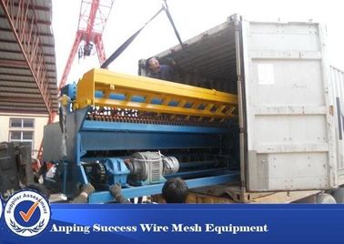 Brick Force Crimped Wire Mesh Machine / Wire Netting Machine For Building Material