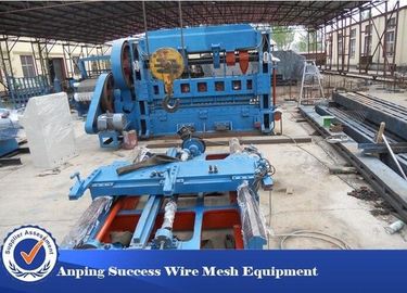 Different Type Perforated Metal Machine , Expanded Metal Wire Welding Machine