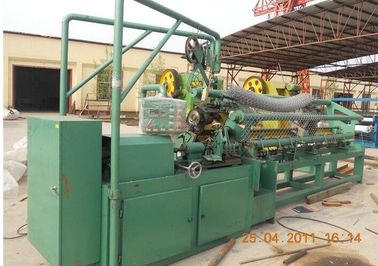 Professional Chain Link Fence Making Machine / Diamond Mesh Fencing Machine 2 - 4M